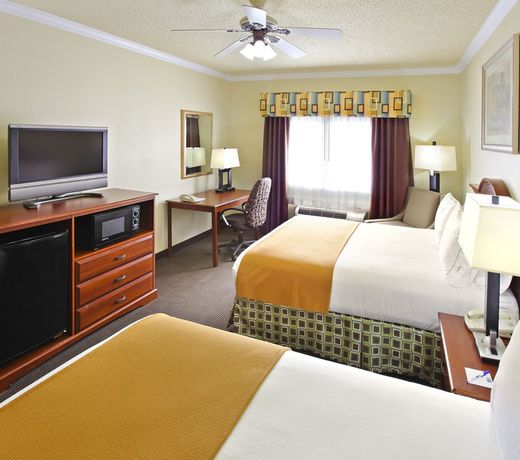 Holiday Inn Express Hotel & Suites Greenville, an IHG Hotel