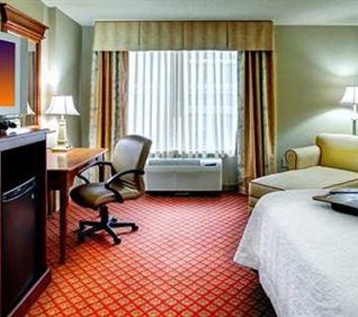 Hampton Inn & Suites Greenville