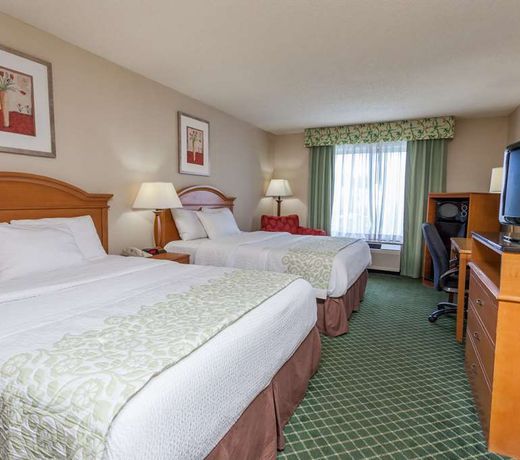 Days Inn & Suites by Wyndham Warren