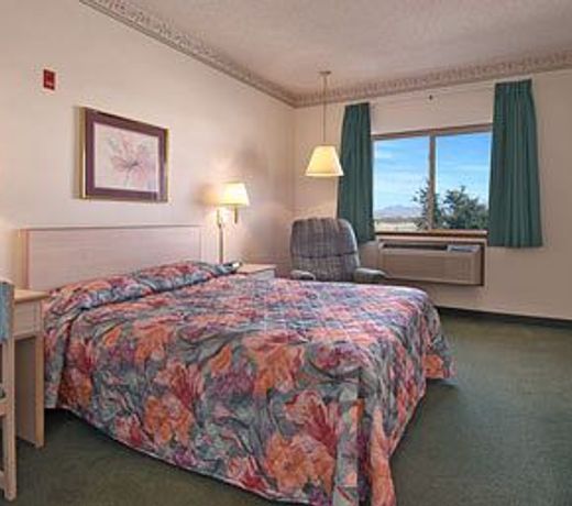 Super 8 by Wyndham Willcox