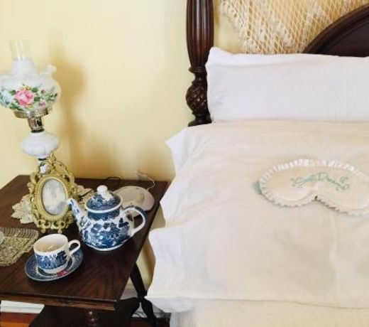 Magnolia Cottage Bed and Breakfast
