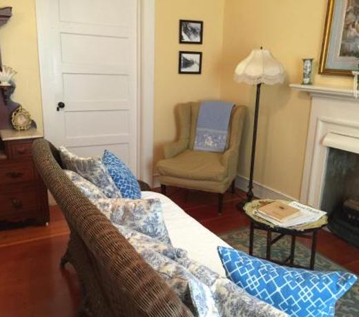 Magnolia Cottage Bed and Breakfast
