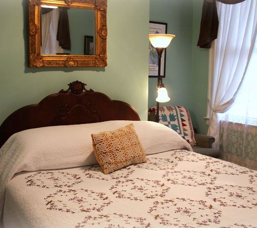 Bisland House Bed and Breakfast