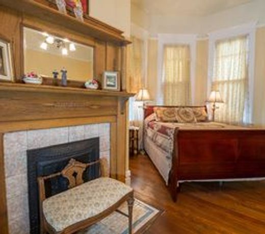 Bisland House Bed and Breakfast