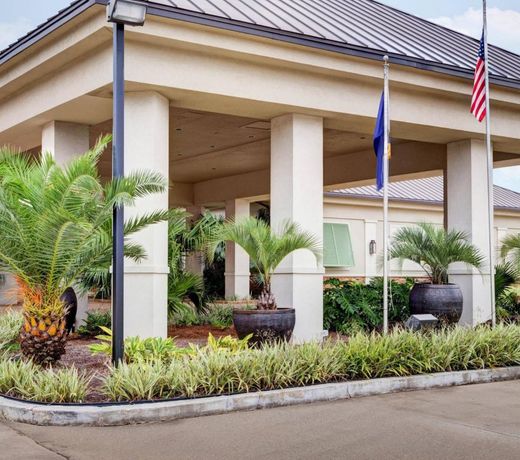 Courtyard by Marriott Covington / Mandeville