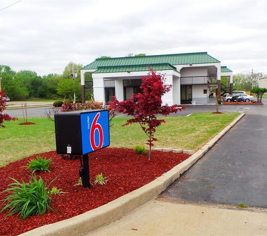 Motel 6-Covington, TN