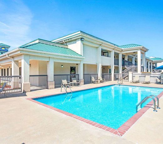 Days Inn by Wyndham Covington
