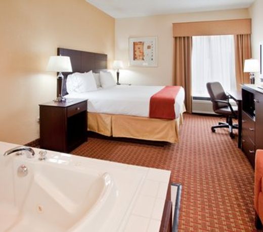 Holiday Inn Express COVINGTON