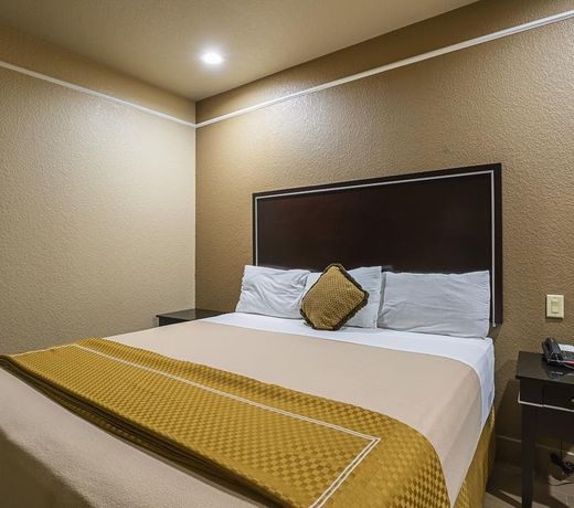 Scottish Inn and Suites Baytown