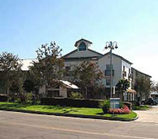 La Quinta by Wyndham Irvine Spectrum