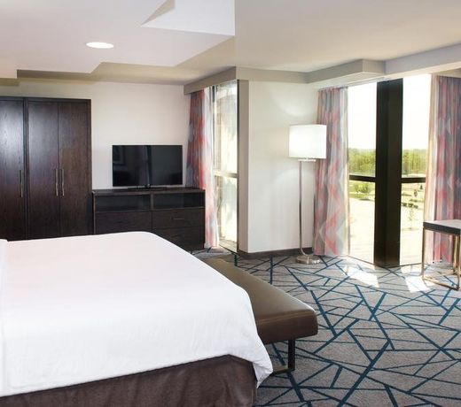 Embassy Suites by Hilton Detroit - Livonia/Novi