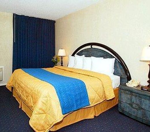 Quality Inn & Suites Banquet Center