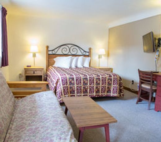 Peak to Peak Lodge
