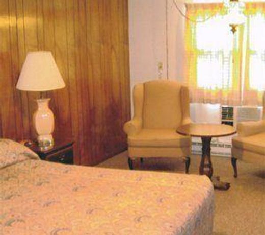 Celebrity Inn