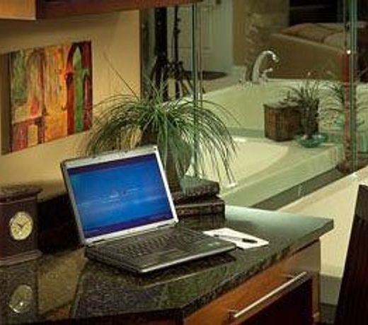 The Champagne Lodge and Luxury Suites