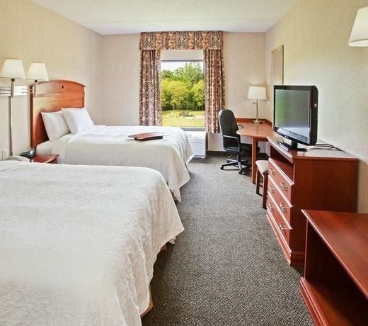 Hampton Inn & Suites Wilmington