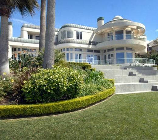 MALIBU SPECTACULAR OCEAN VIEW MANSION