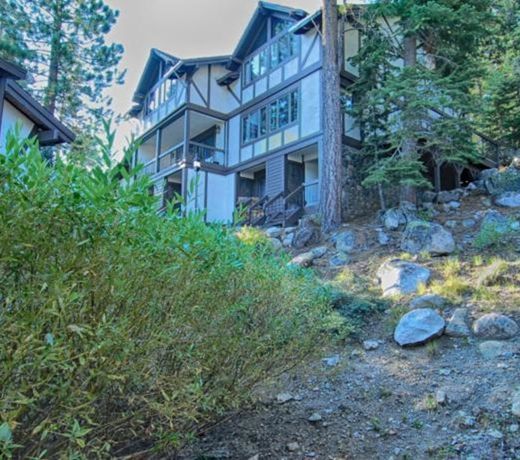 SQUAW TAVERN INN BY TAHOE VACATION RENTALS
