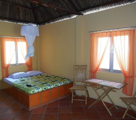 Thuy - Gunter Garden Bungalow