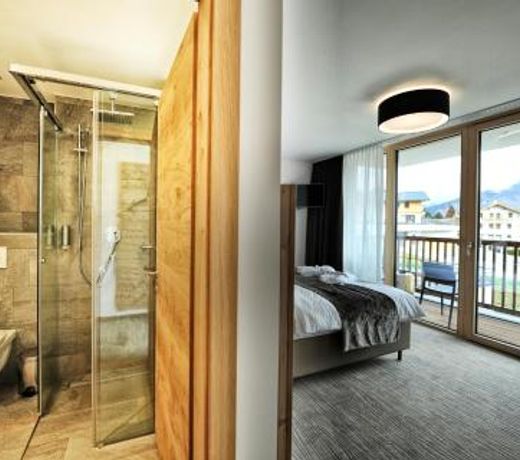 Alps Lodge