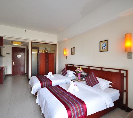 YELAN BAY RESORT HOTEL