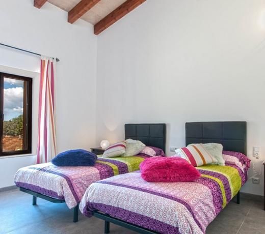 YupiHome Son Guillot De'n Pedro