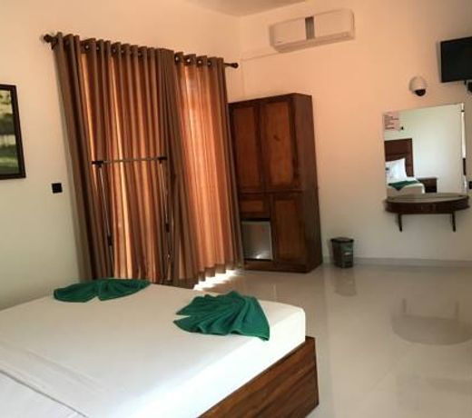 Lemazone Inn