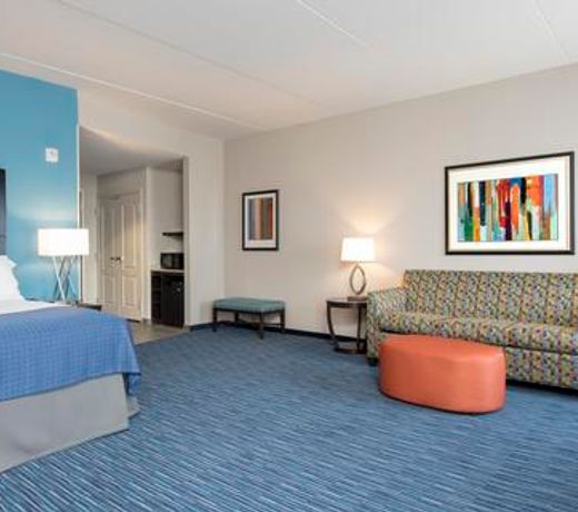 Holiday Inn Indianapolis Airport, an IHG Hotel