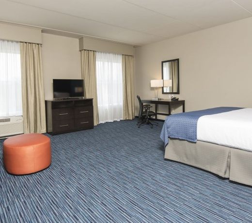Holiday Inn Indianapolis Airport, an IHG Hotel