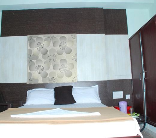 OYO 12787 Hotel Jaya Lakshmi Residency