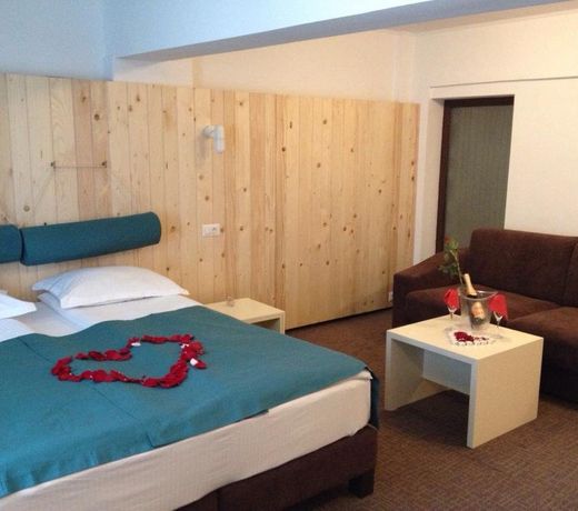 Complex Hotelier COTA O MIE