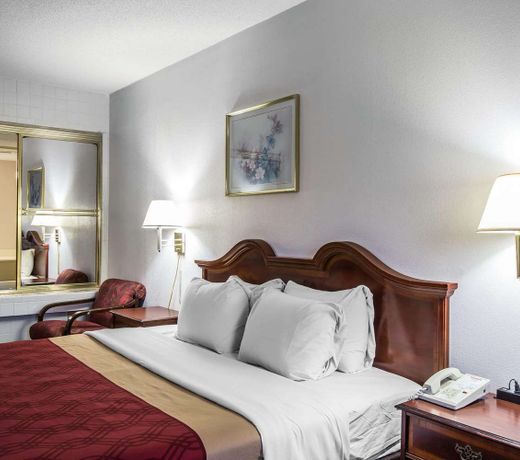 Econo Lodge South Garner