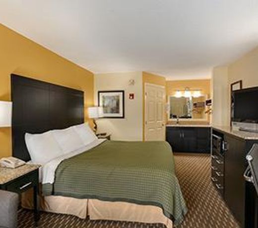 Super 8 by Wyndham Garner/Clayton/Raleigh