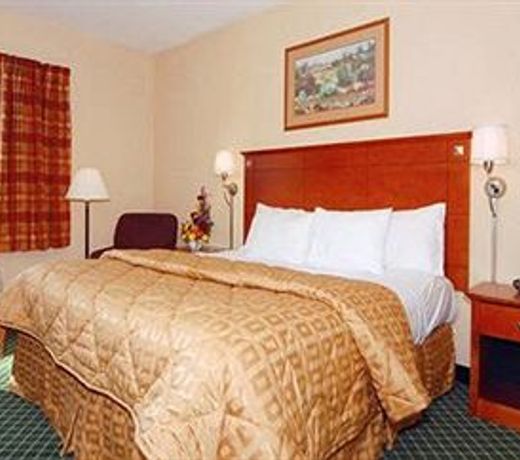 La Quinta by Wyndham Philadelphia Airport
