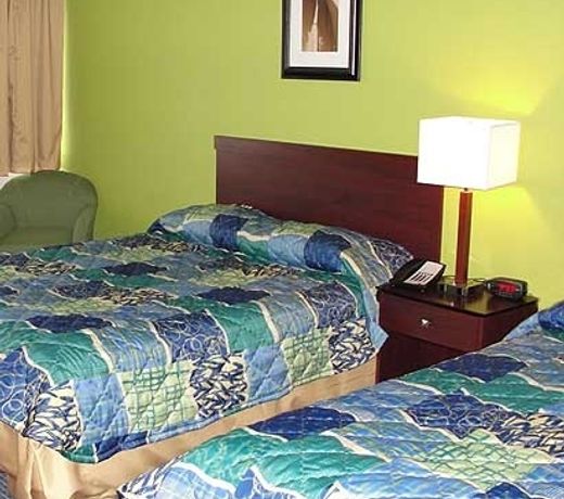 Airport Waterfront Inn