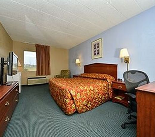 Super 8 by Wyndham Grand Prairie North