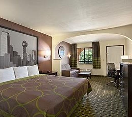 Super 8 by Wyndham Grand Prairie Southwest