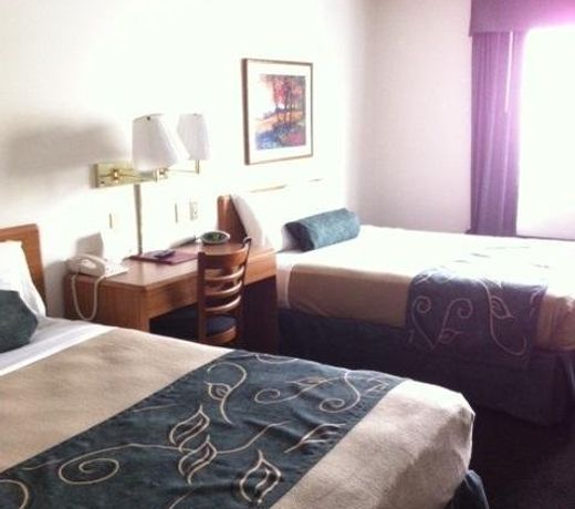 Travelodge by Wyndham Green River