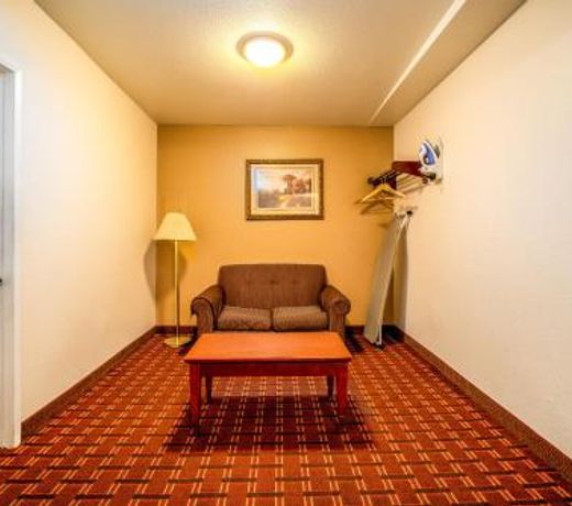 Regency Inn & Suites Downey