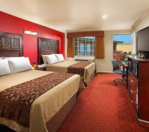 Studio Inn & Suites Downey