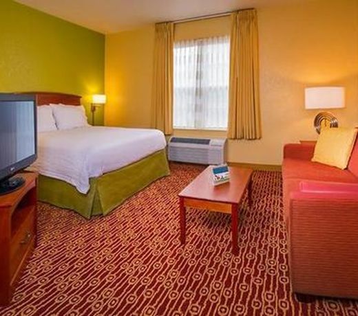 Sonesta Simply Suites Falls Church