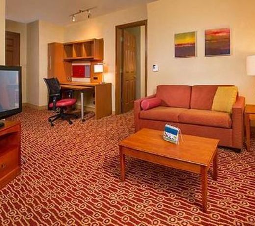 Sonesta Simply Suites Falls Church