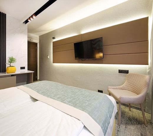 Boutique Hotel PLATINUM