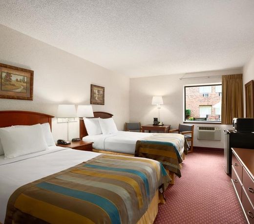 Days Inn by Wyndham Middletown