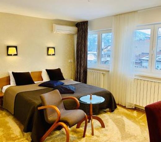 Halvat Guesthouse