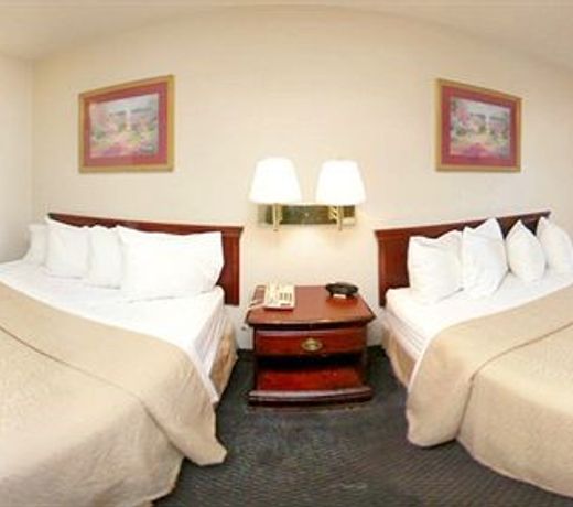 Rodeway Inn Fort Lee