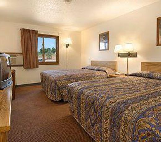 Super 8 by Wyndham Hot Springs