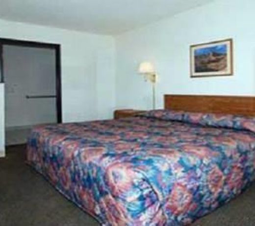 Dollar Inn Hot Springs