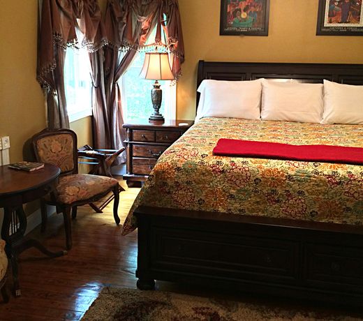 White Oak Manor Bed and Breakfast