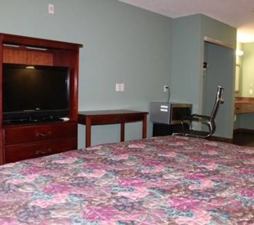 Magnolia Bay Hotel & Suites